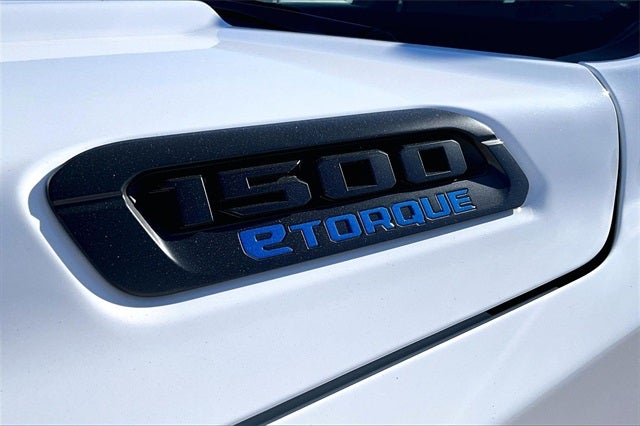 2026 RAM Ram 1500 RAM 1500 EXPRESS QUAD CAB 4X2 6'4' BOX