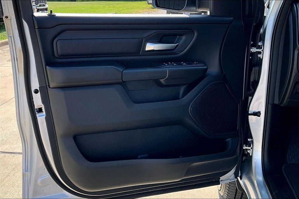2026 RAM Ram 1500 RAM 1500 EXPRESS QUAD CAB 4X2 6'4' BOX