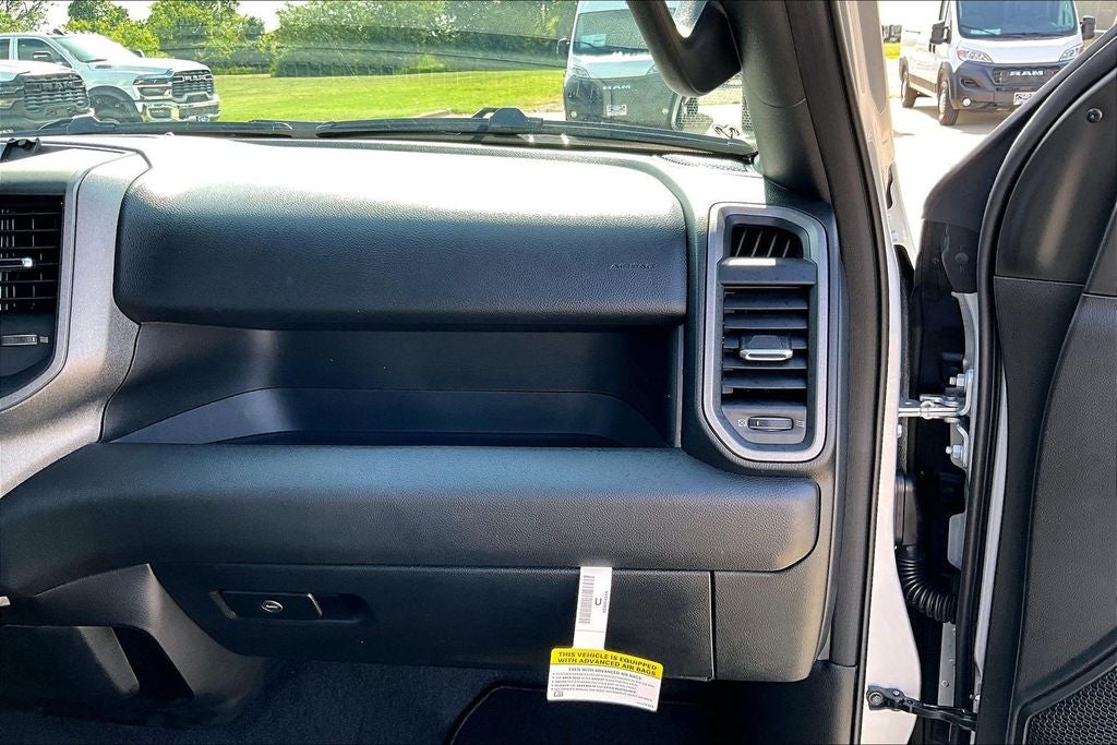 2026 RAM Ram 1500 RAM 1500 EXPRESS QUAD CAB 4X2 6'4' BOX