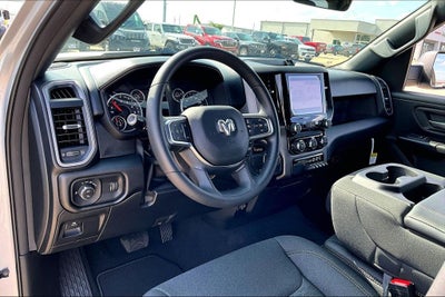 2026 RAM Ram 1500 RAM 1500 EXPRESS QUAD CAB 4X2 6'4' BOX