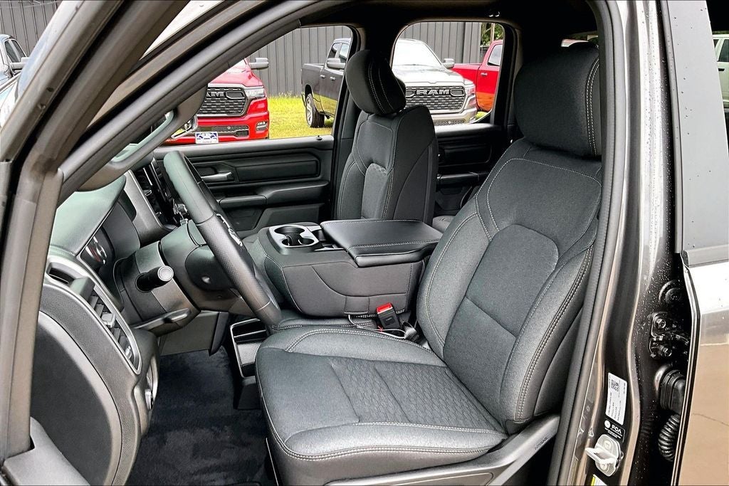 2026 RAM Ram 1500 RAM 1500 EXPRESS QUAD CAB 4X2 6'4' BOX