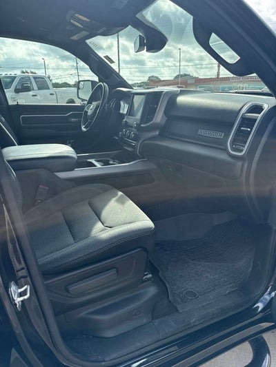 2022 RAM 1500 Big Horn Quad Cab 4x4 6'4' Box