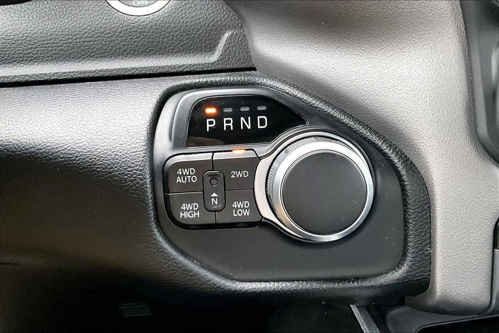 2022 RAM 1500 Big Horn Quad Cab 4x4 6'4' Box