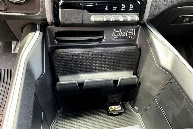 2023 RAM 1500 Lone Star Quad Cab 4x4 6'4' Box