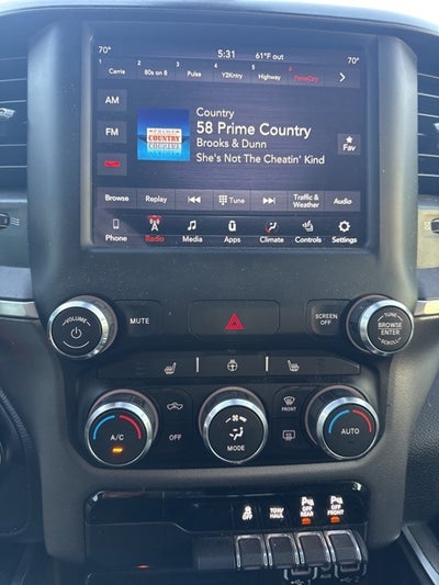 2019 RAM 1500 Big Horn/Lone Star Quad Cab 4x4 6'4' Box