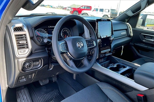 2026 RAM Ram 1500 RAM 1500 LONE STAR CREW CAB 4X4 5'7' BOX