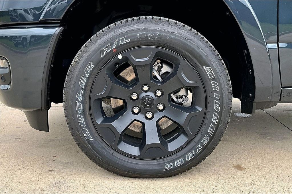 2026 RAM Ram 1500 RAM 1500 LONE STAR CREW CAB 4X4 5'7' BOX