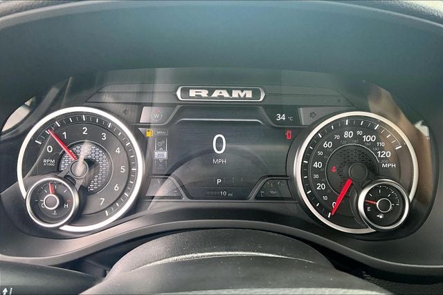 2026 RAM Ram 1500 RAM 1500 EXPRESS CREW CAB 4X4 5'7' BOX