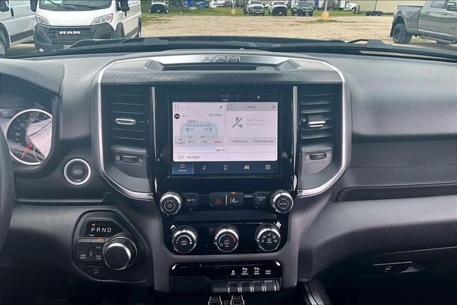 2026 RAM Ram 1500 RAM 1500 EXPRESS CREW CAB 4X4 5'7' BOX