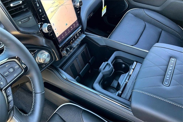 2026 RAM Ram 1500 RAM 1500 LIMITED CREW CAB 4X4 5'7' BOX