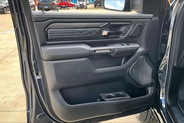 2026 RAM Ram 1500 RAM 1500 LIMITED CREW CAB 4X4 5'7' BOX