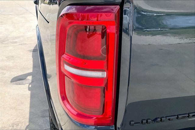 2026 RAM Ram 1500 RAM 1500 LIMITED CREW CAB 4X4 5'7' BOX