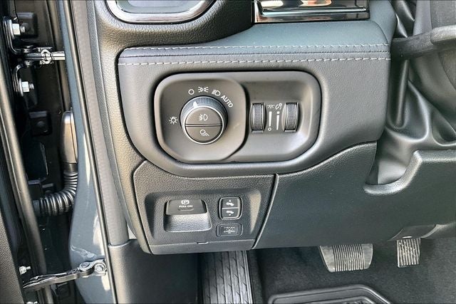 2026 RAM Ram 1500 RAM 1500 LIMITED CREW CAB 4X4 5'7' BOX