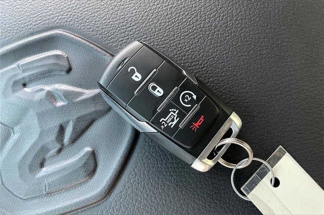 2026 RAM 1500 Laramie Crew Cab 4x4 5'7' Box