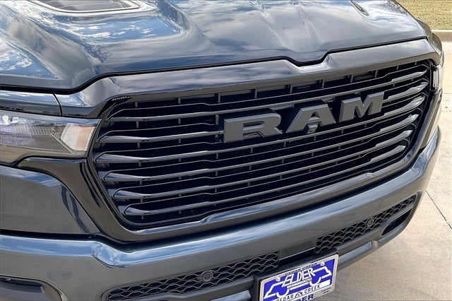 2026 RAM 1500 Laramie Crew Cab 4x4 5'7' Box