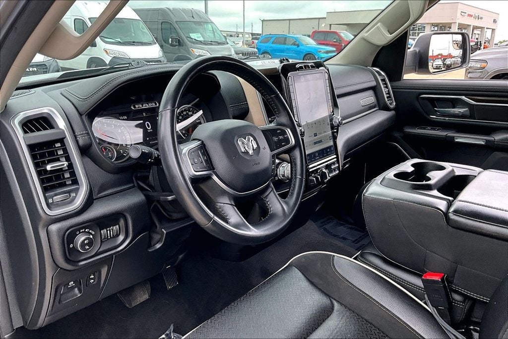 2022 RAM 1500 Laramie Crew Cab 4x4 5'7' Box