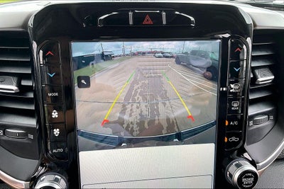2022 RAM 1500 Laramie Crew Cab 4x4 5'7' Box