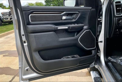 2022 RAM 1500 Laramie Crew Cab 4x4 5'7' Box