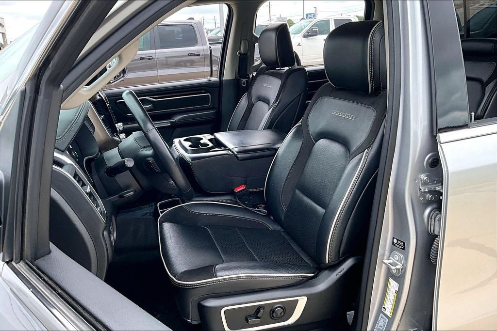 2022 RAM 1500 Laramie Crew Cab 4x4 5'7' Box