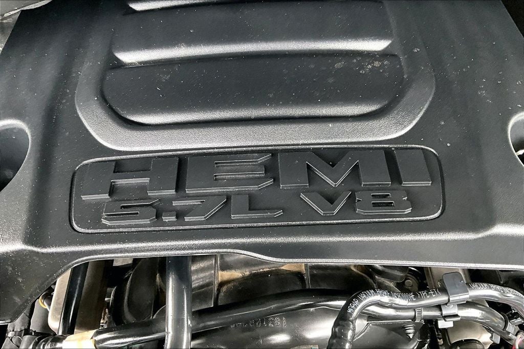 2022 RAM 1500 Laramie Crew Cab 4x4 5'7' Box