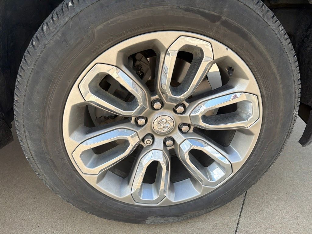 2021 RAM 1500 Laramie Crew Cab 4x4 5'7' Box