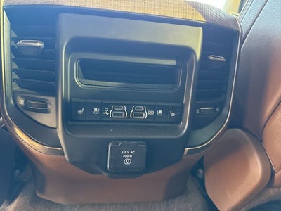 2020 RAM 1500 Laramie Longhorn Crew Cab 4x4 5'7' Box