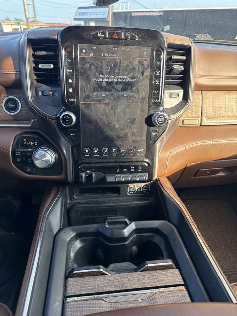 2020 RAM 1500 Laramie Longhorn Crew Cab 4x4 5'7' Box