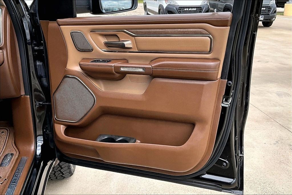 2020 RAM 1500 Laramie Longhorn Crew Cab 4x4 5'7' Box