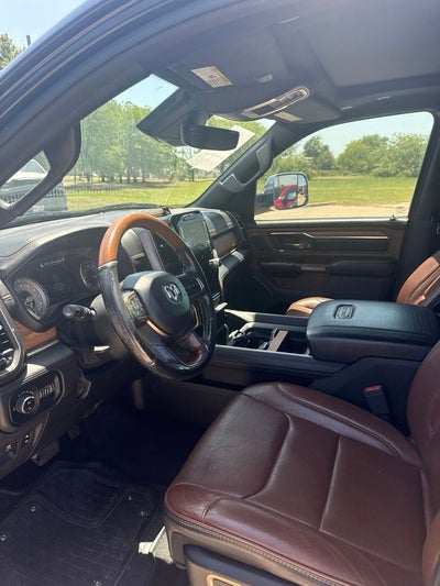 2019 RAM 1500 Longhorn Crew Cab 4x4 5'7' Box