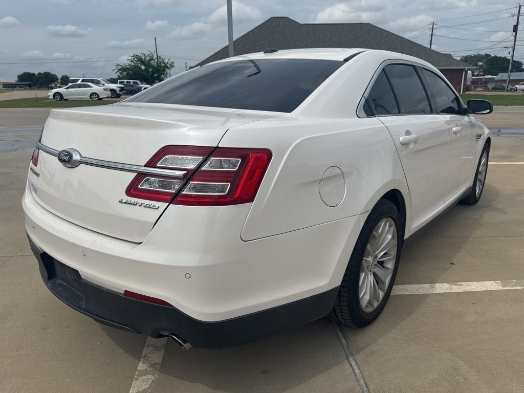 2018 Ford Taurus Limited