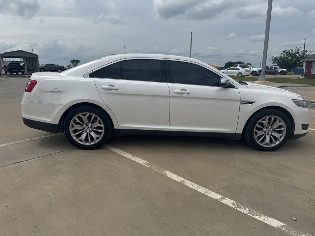 2018 Ford Taurus Limited