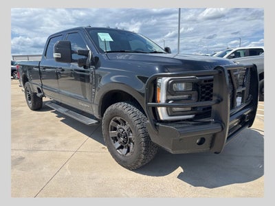 2023 Ford F-350 LARIAT