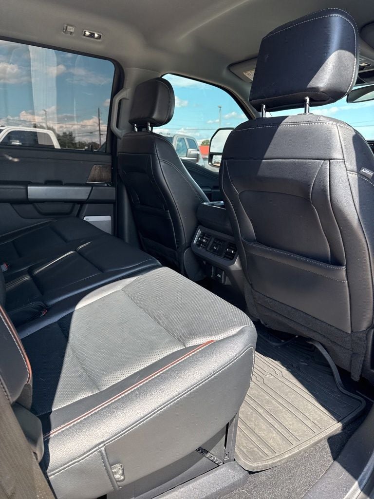2023 Ford F-350 LARIAT