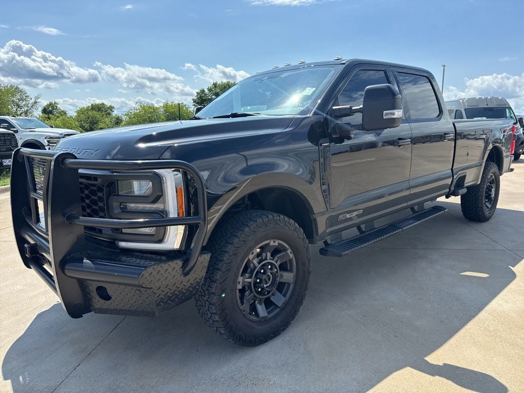 2023 Ford F-350 LARIAT