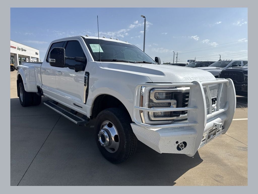 2025 Ford F-350 LARIAT