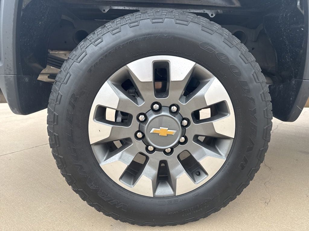 2023 Chevrolet Silverado 2500HD 4WD Double Cab Standard Bed Custom
