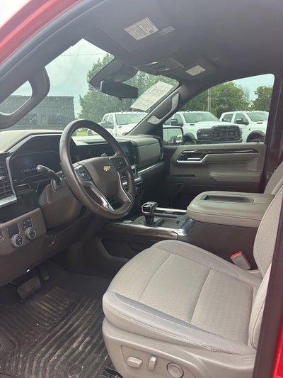 2022 Chevrolet Silverado 1500 2WD Crew Cab Short Bed LT