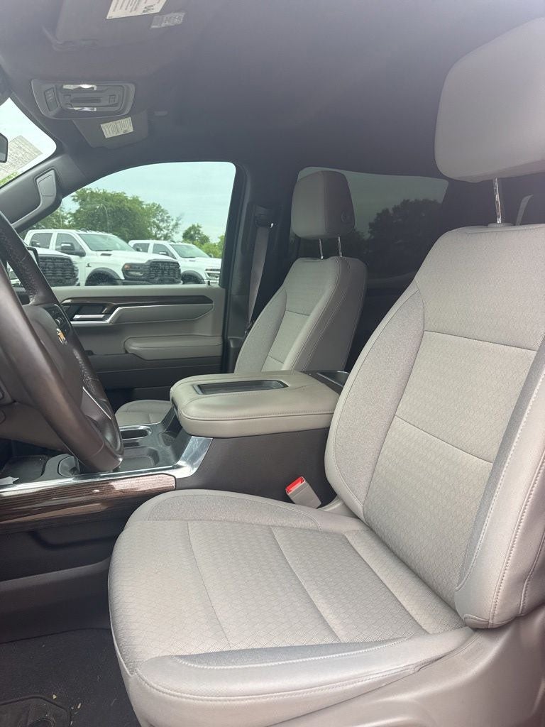 2022 Chevrolet Silverado 1500 2WD Crew Cab Short Bed LT