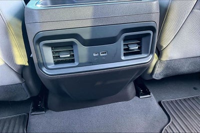 2022 Chevrolet Silverado 1500 2WD Crew Cab Short Bed LT