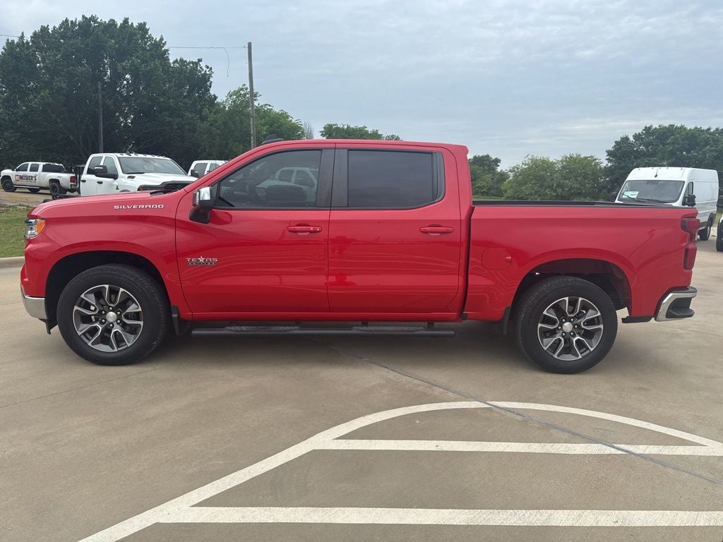 2022 Chevrolet Silverado 1500 2WD Crew Cab Short Bed LT