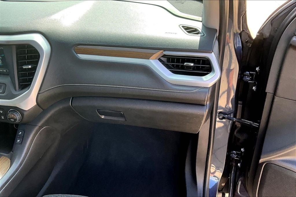 2019 GMC Acadia SLE-2
