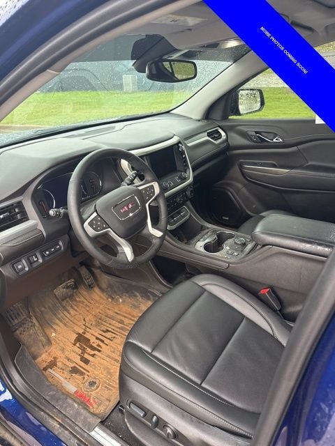 2023 GMC Acadia AWD SLT