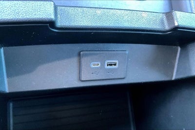 2023 GMC Yukon 2WD SLT