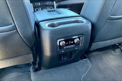 2023 GMC Yukon 2WD SLT