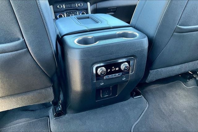 2023 GMC Yukon 2WD SLT