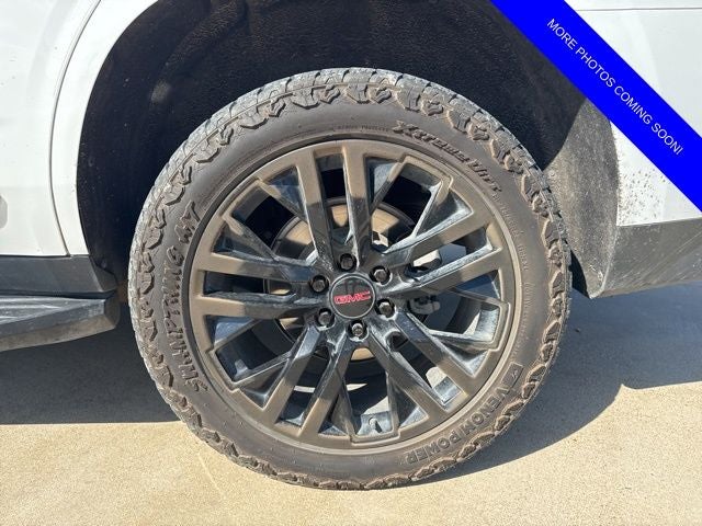 2023 GMC Yukon 2WD SLT