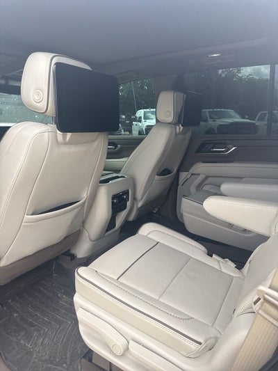 2025 GMC Yukon 4WD Denali