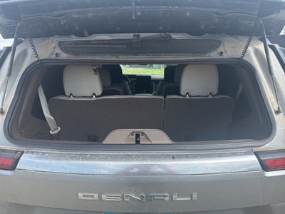 2025 GMC Yukon 4WD Denali