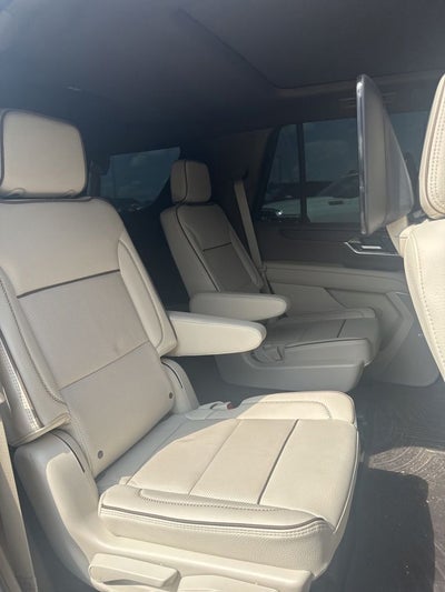 2025 GMC Yukon 4WD Denali