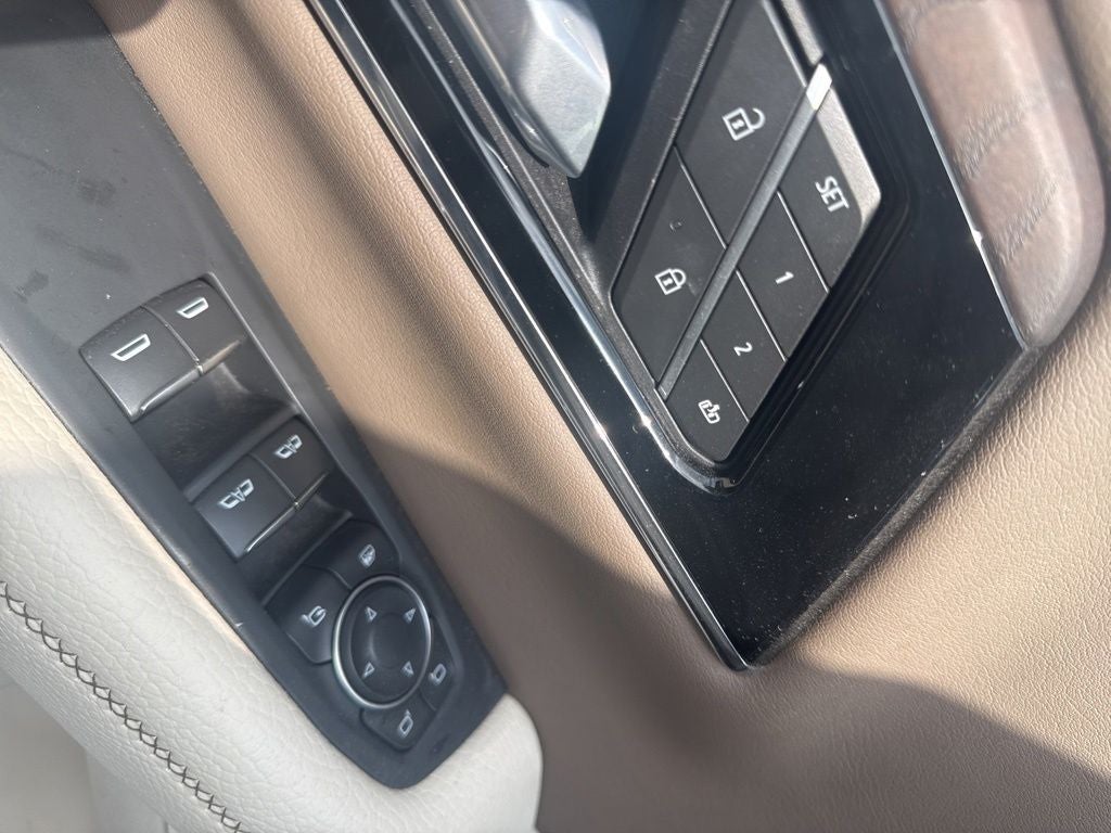 2025 GMC Yukon 4WD Denali